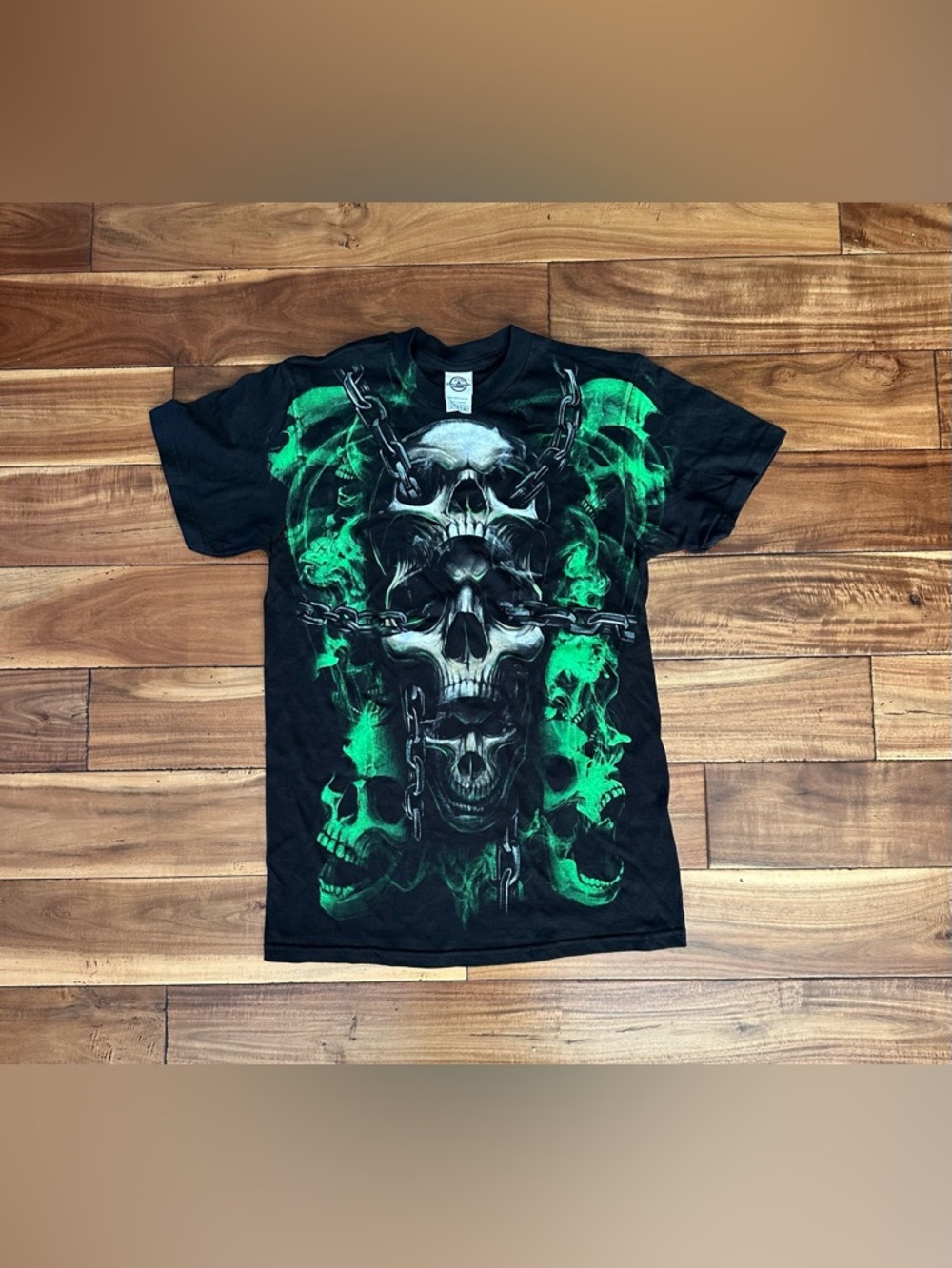 Legend Brand Skulls & Chains T-Shirt Skull Graphic Tee Size M